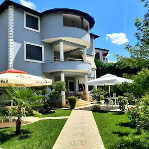 https://hotel-vila-arbri.albaniahotels.org