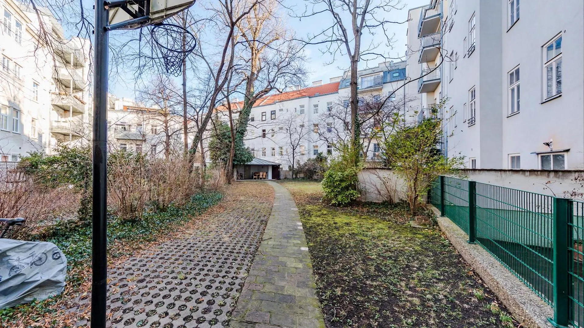 Urban Vienna Living - 18Th District Aparthotel 0*,  Austria