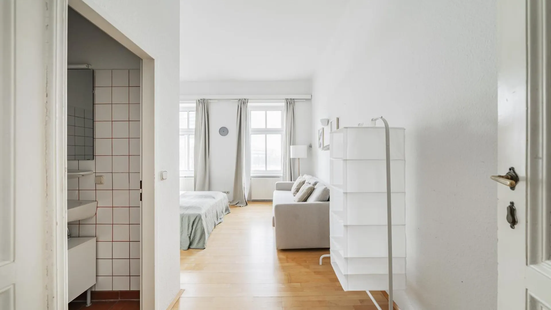 Urban Vienna Living - 18Th District Aparthotel 0*,  Austria