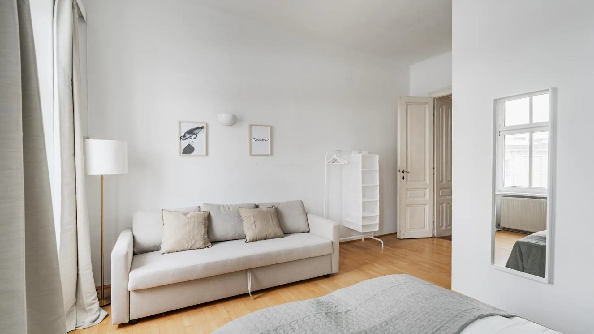 Urban Vienna Living - 18Th District Aparthotel